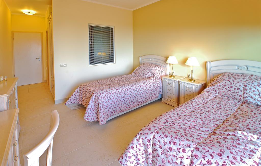 Club Residence At Blacksearama Golf Балчик Номер фото
